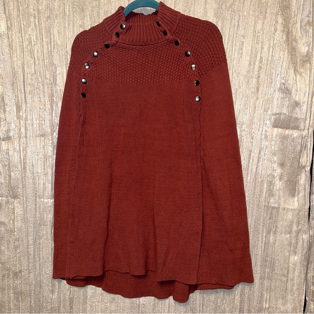 Women's Gili Cape Rust Sweater Button Accents {M/L} G.I.L.I.